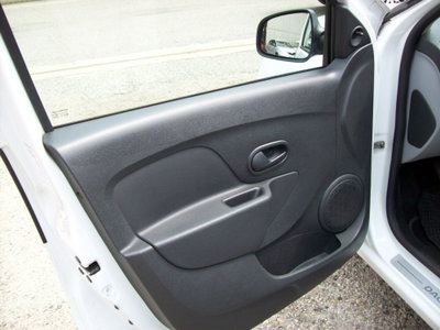 Dacia Sandero 1.2 GPL 75CV Ambiance (13)