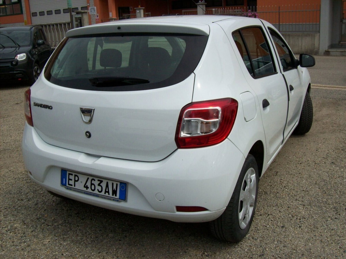 Dacia Sandero 1.2 GPL 75CV Ambiance (6)
