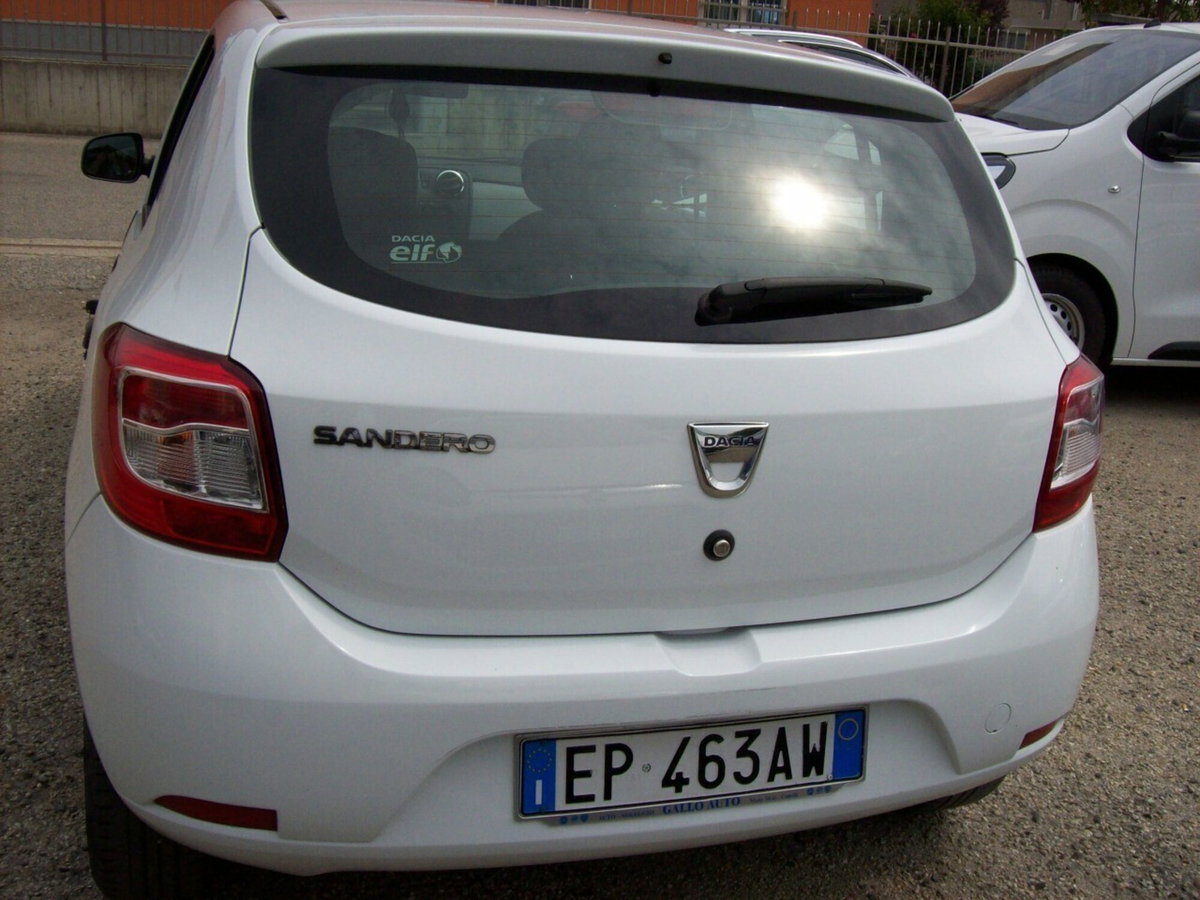 Dacia Sandero 1.2 GPL 75CV Ambiance (7)