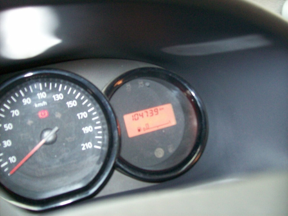 Dacia Sandero 1.2 GPL 75CV Ambiance (8)