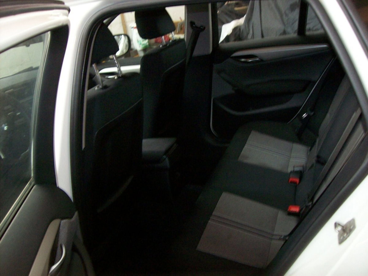 BMW X1 xDrive18d Eletta (12)
