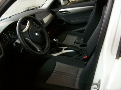BMW X1 xDrive18d Eletta (9)