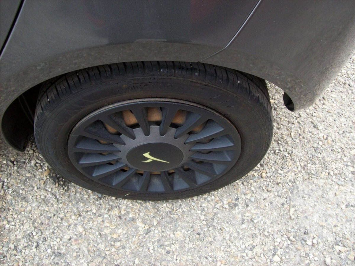 Lancia Ypsilon 1.2 69 CV 5 porte Elefantino (9)