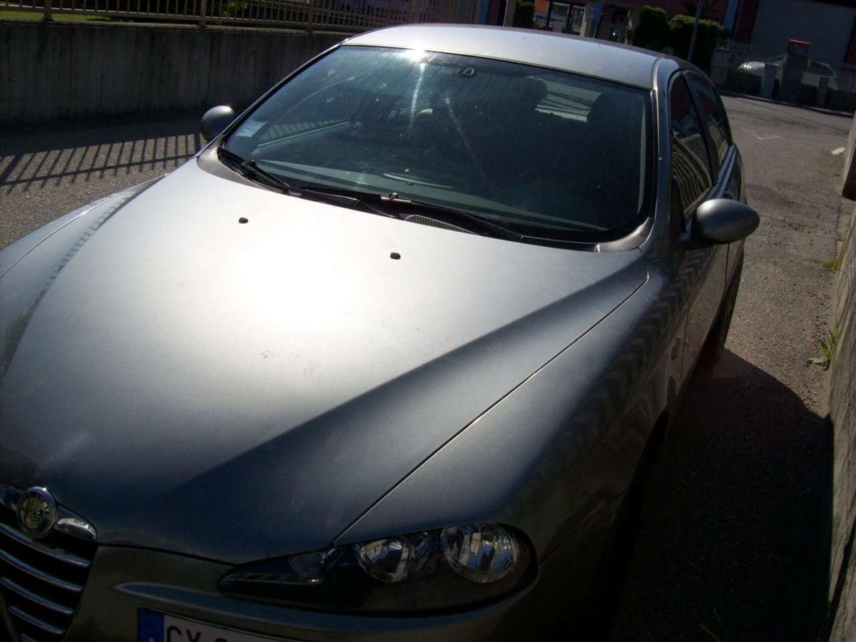 Alfa Romeo 147 1.9 JTD M-JET 16V 5 porte Dist. (11)