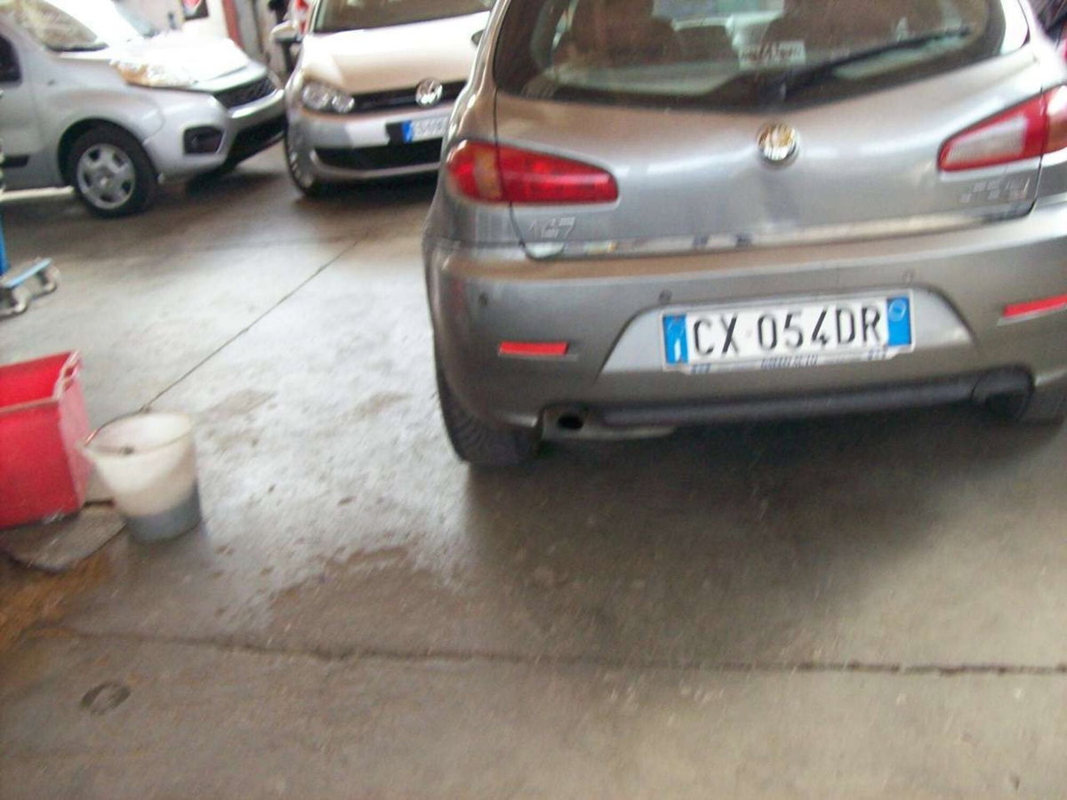 Alfa Romeo 147 1.9 JTD M-JET 16V 5 porte Dist. (12)