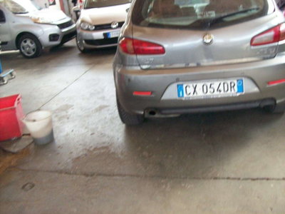 Alfa Romeo 147 1.9 JTD M-JET 16V 5 porte Dist. (12)