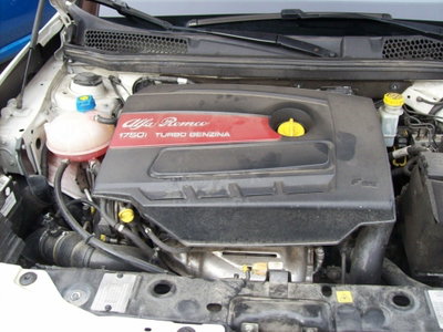 Alfa Romeo Giulietta 1750 tbi Quadrifoglio Verde 235cv (6)
