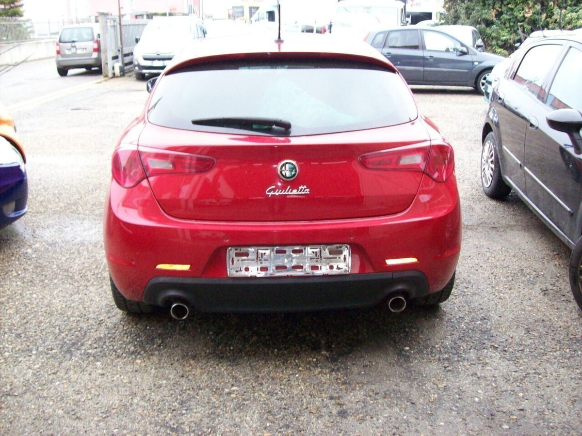 Alfa Romeo Giulietta 2.0 JTDm-2 Distinctive 170cv (10)