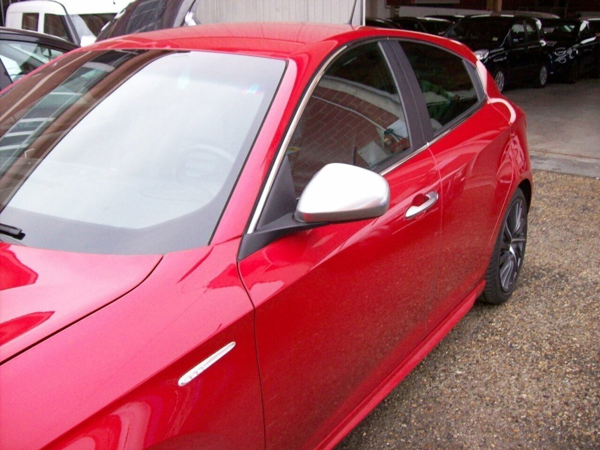 Alfa Romeo Giulietta 2.0 JTDm-2 Distinctive 170cv (13)