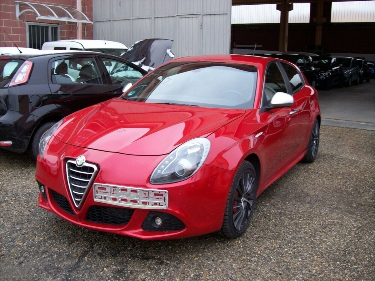 Alfa Romeo Giulietta 2.0 JTDm-2 Distinctive 170cv (3)