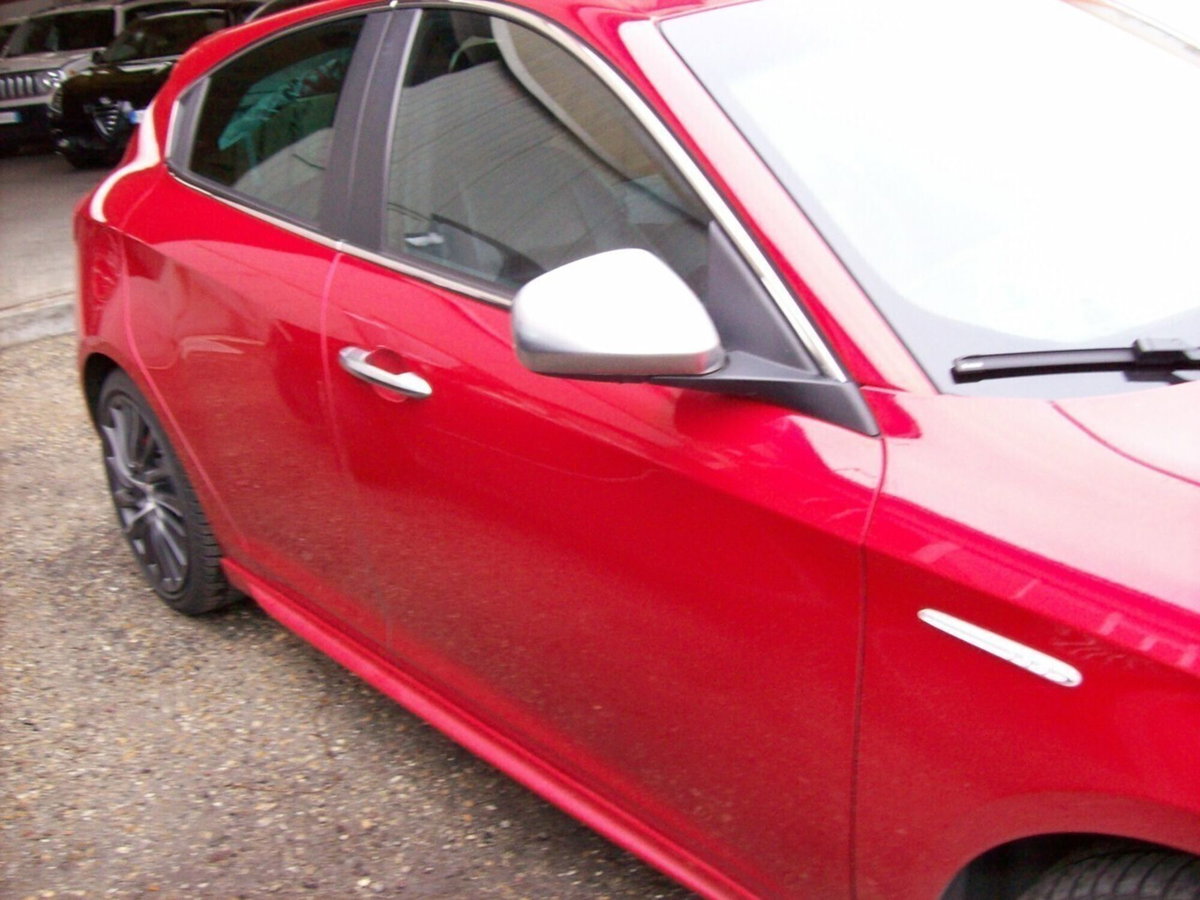 Alfa Romeo Giulietta 2.0 JTDm-2 Distinctive 170cv (8)