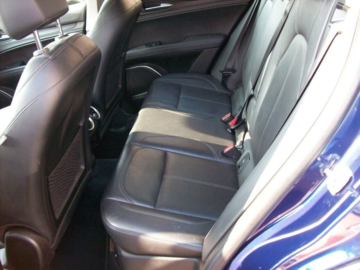 Alfa Romeo Stelvio Stelvio 2.2 Turbodiesel 180 CV AT8 RWD Executive (11)