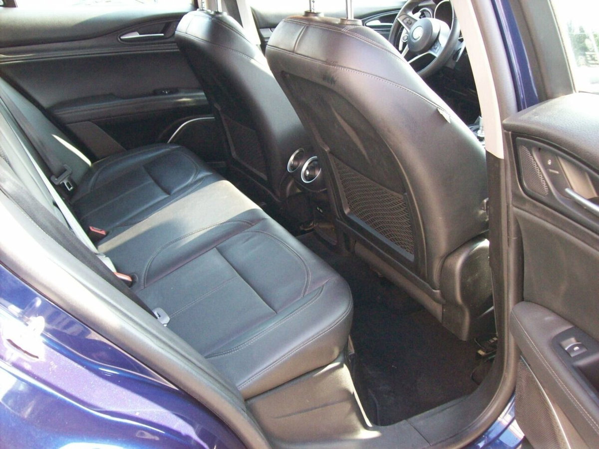 Alfa Romeo Stelvio Stelvio 2.2 Turbodiesel 180 CV AT8 RWD Executive (18)
