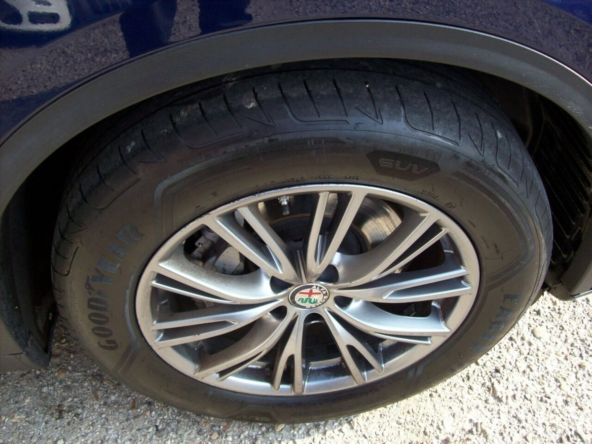 Alfa Romeo Stelvio Stelvio 2.2 Turbodiesel 180 CV AT8 RWD Executive (20)