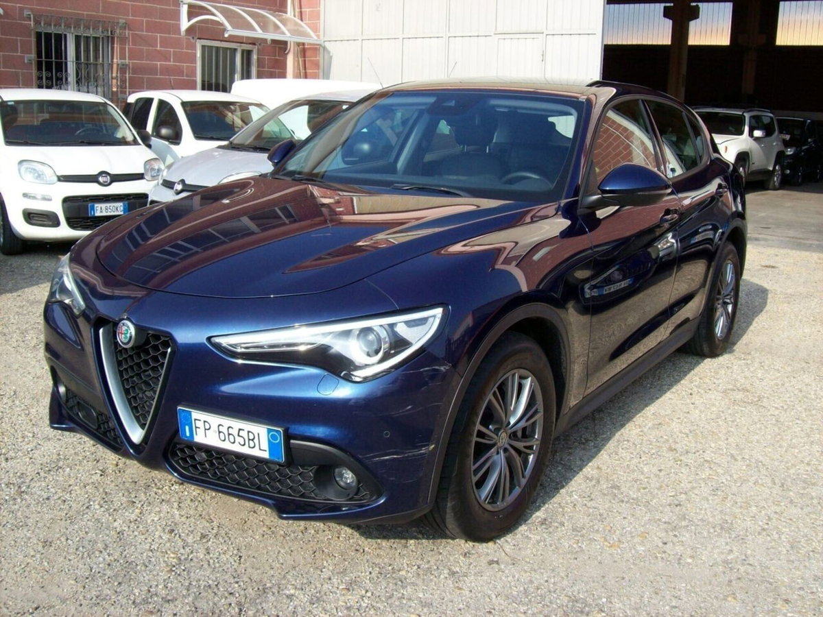 Alfa Romeo Stelvio Stelvio 2.2 Turbodiesel 180 CV AT8 RWD Executive (3)