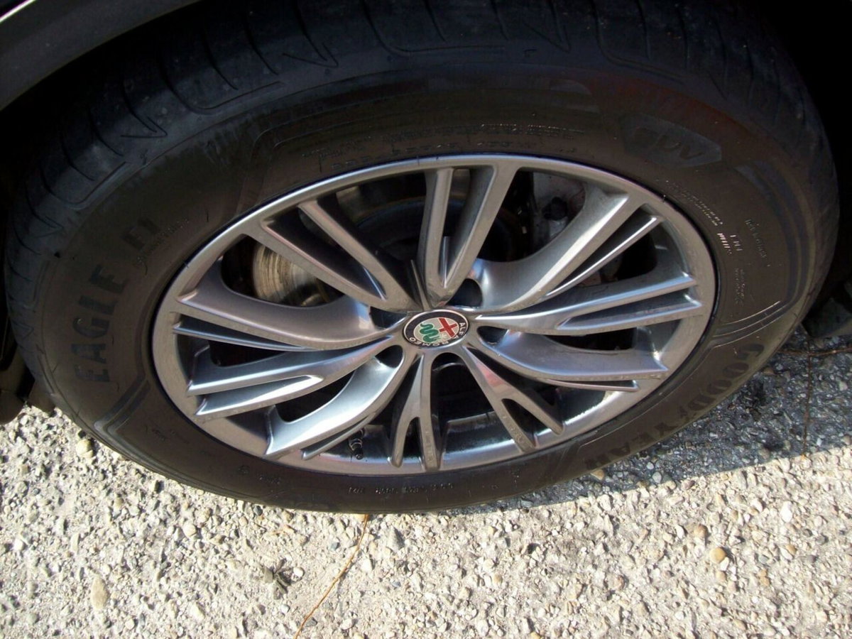 Alfa Romeo Stelvio Stelvio 2.2 Turbodiesel 180 CV AT8 RWD Executive (4)