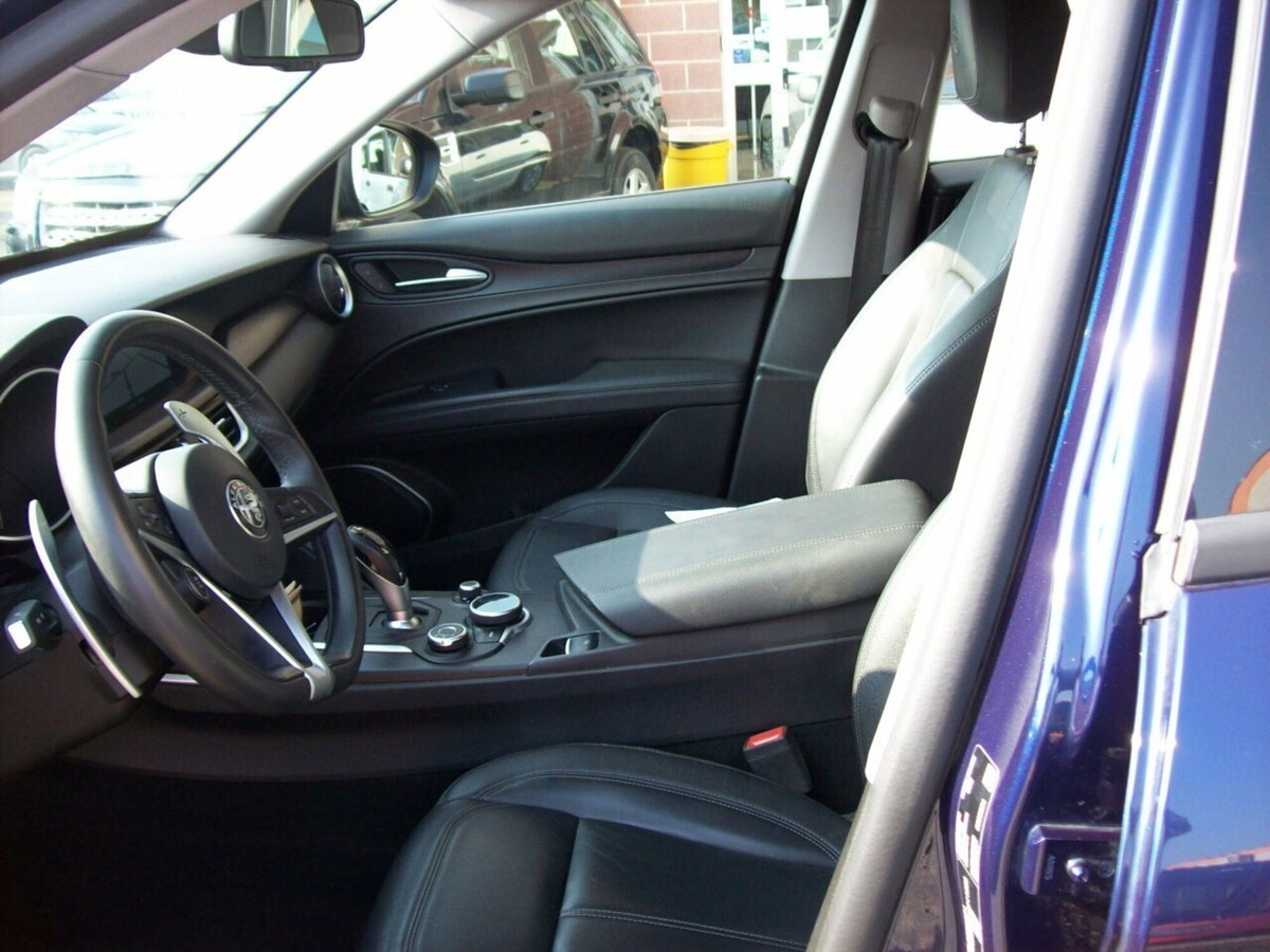 Alfa Romeo Stelvio Stelvio 2.2 Turbodiesel 180 CV AT8 RWD Executive (5)