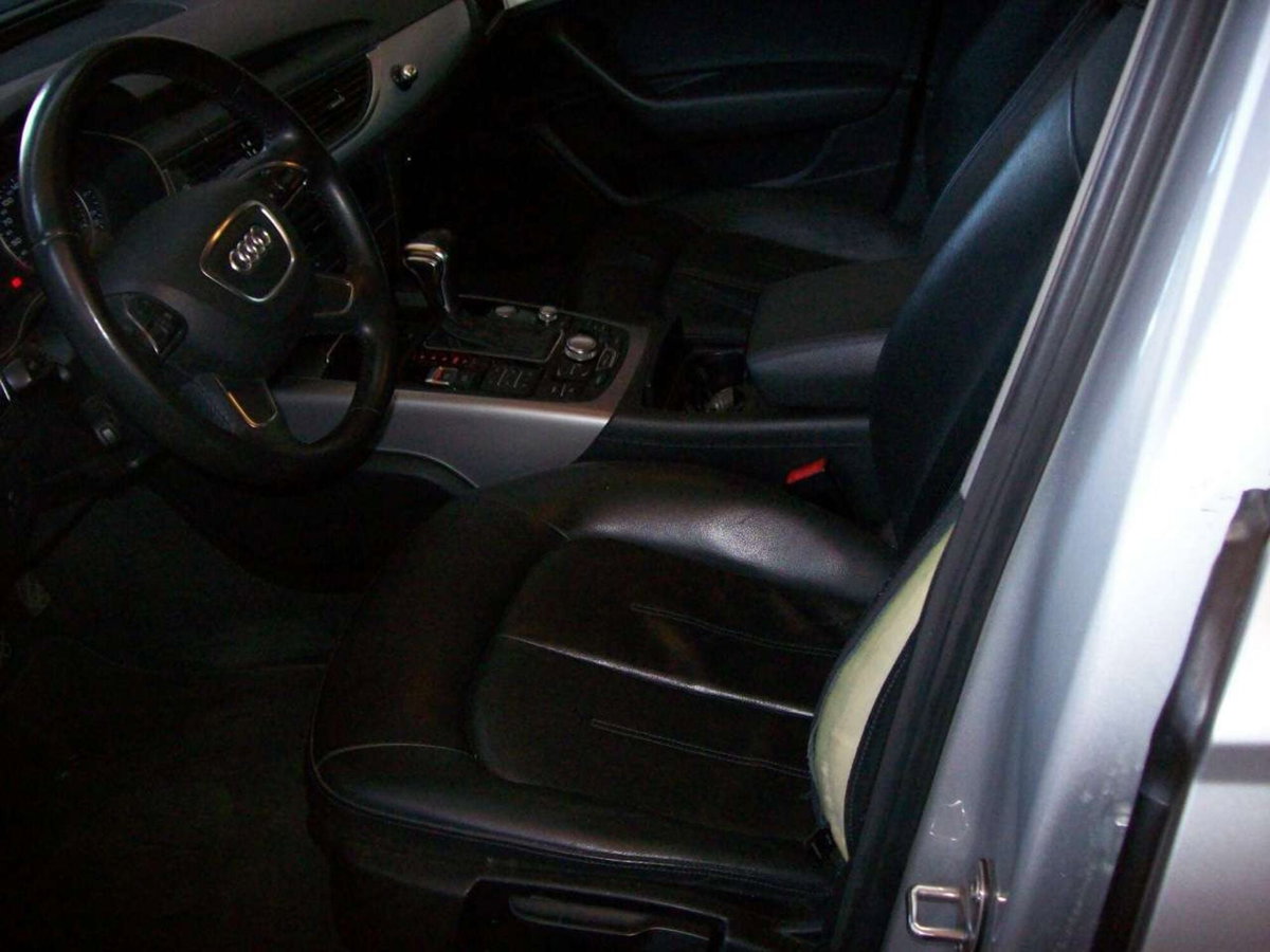 Audi A6 Avant 2.0 TDI 177 CV multitronic (6)