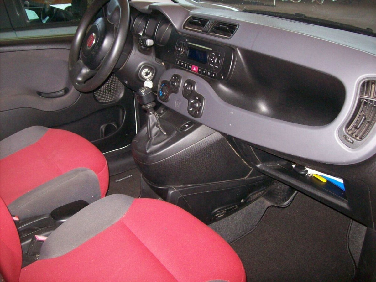 Fiat Panda 0.9 TwinAir Turbo Natural Power Pop Van 2 posti (4)