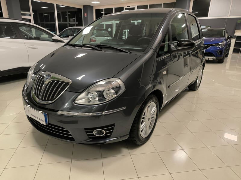 Lancia Musa 1.3 Mjt 95 CV DFN Gold