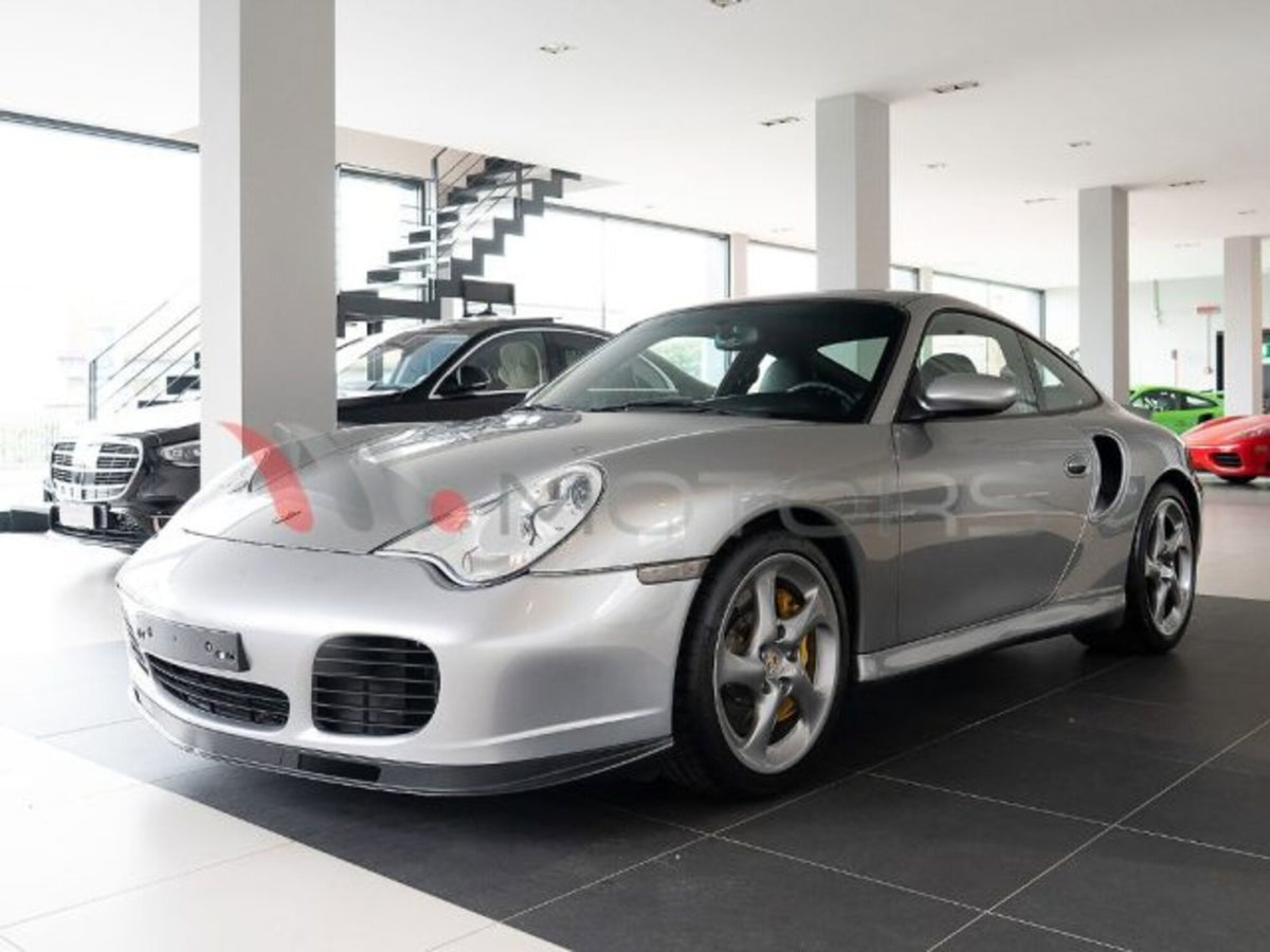 Porsche 911 Coupé 3.6 biturbo cat S (3)