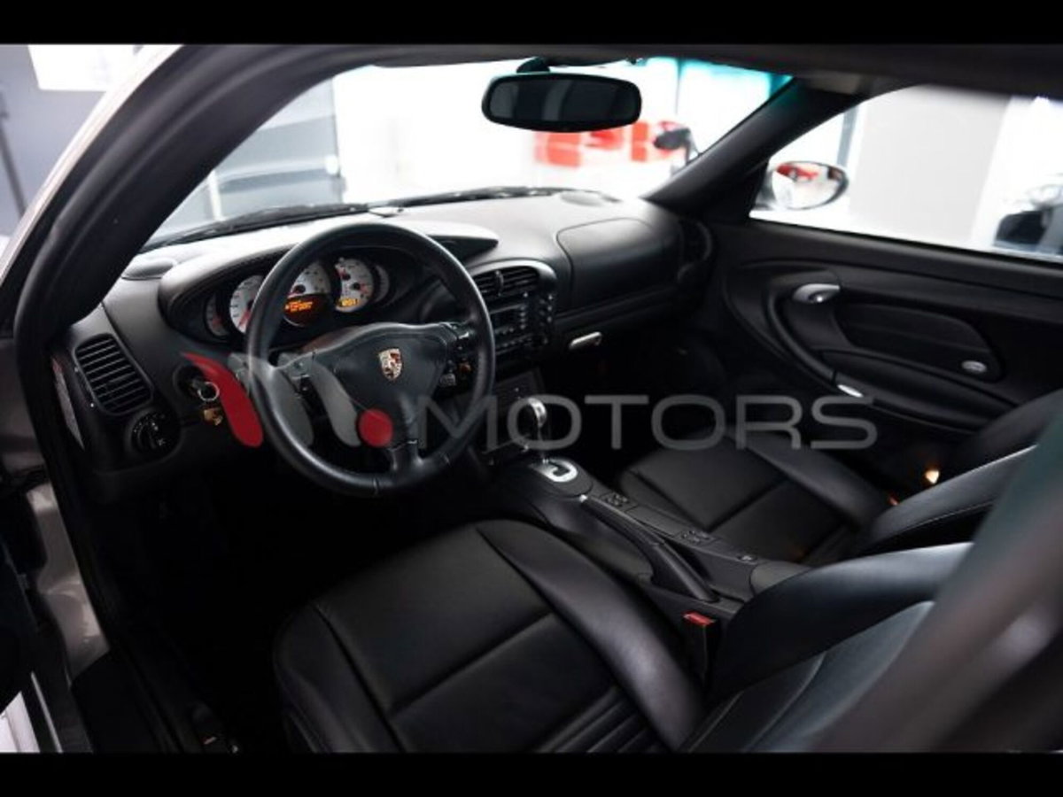 Porsche 911 Coupé 3.6 biturbo cat S (8)