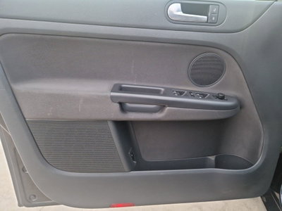 Volkswagen Golf Plus 1.9 TDI Comfortline (14)