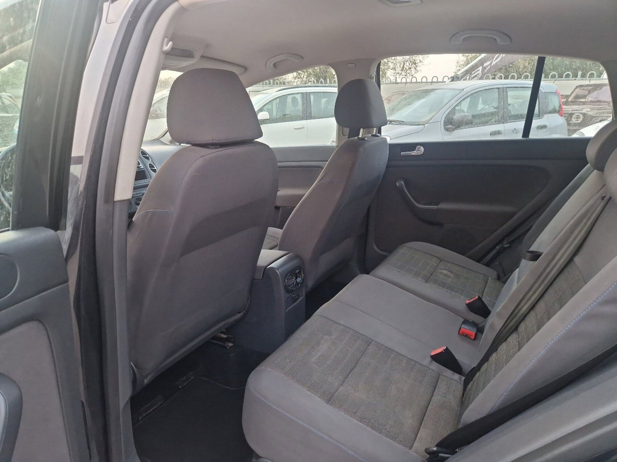 Volkswagen Golf Plus 1.9 TDI Comfortline (16)