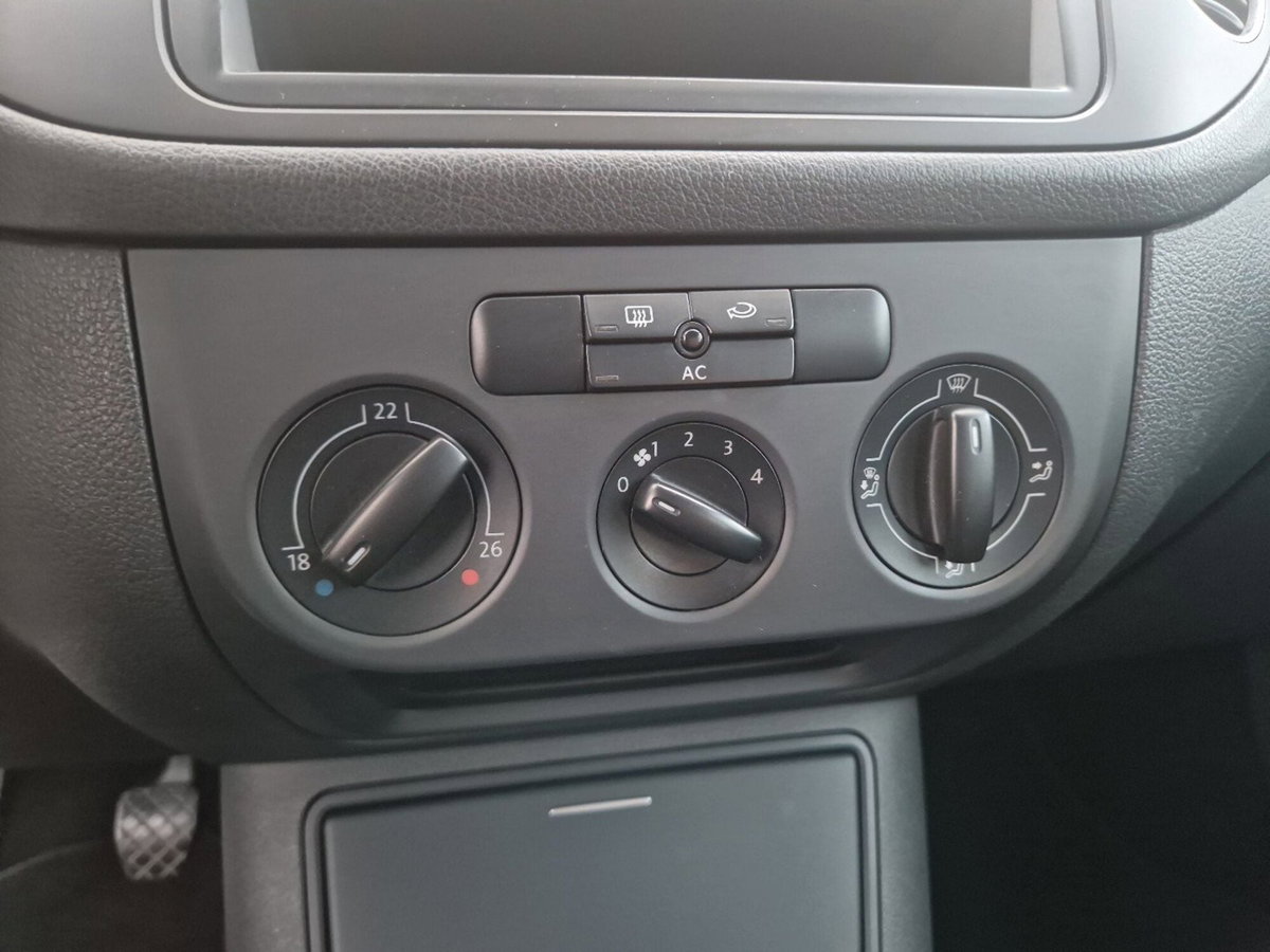 Volkswagen Golf Plus 1.9 TDI Comfortline (17)