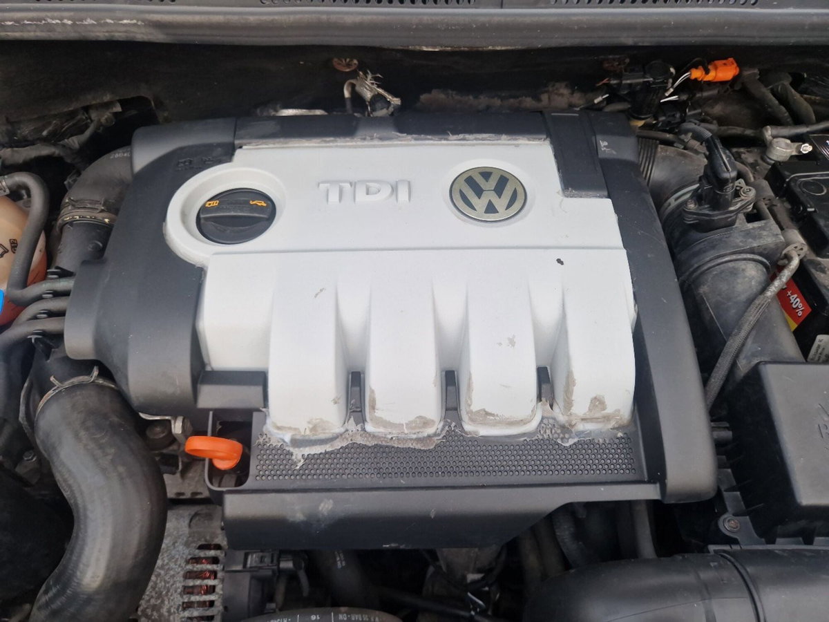 Volkswagen Golf Plus 1.9 TDI Comfortline (9)