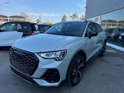 Audi Q3 Sportback 40 2.0 tdi Identity Black quattro 193cv s-tronic nuova
