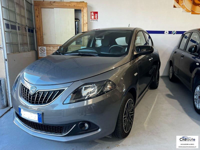 Lancia Ypsilon 1.0 FireFly 5 porte S&S Hybrid Ecochic UnYca