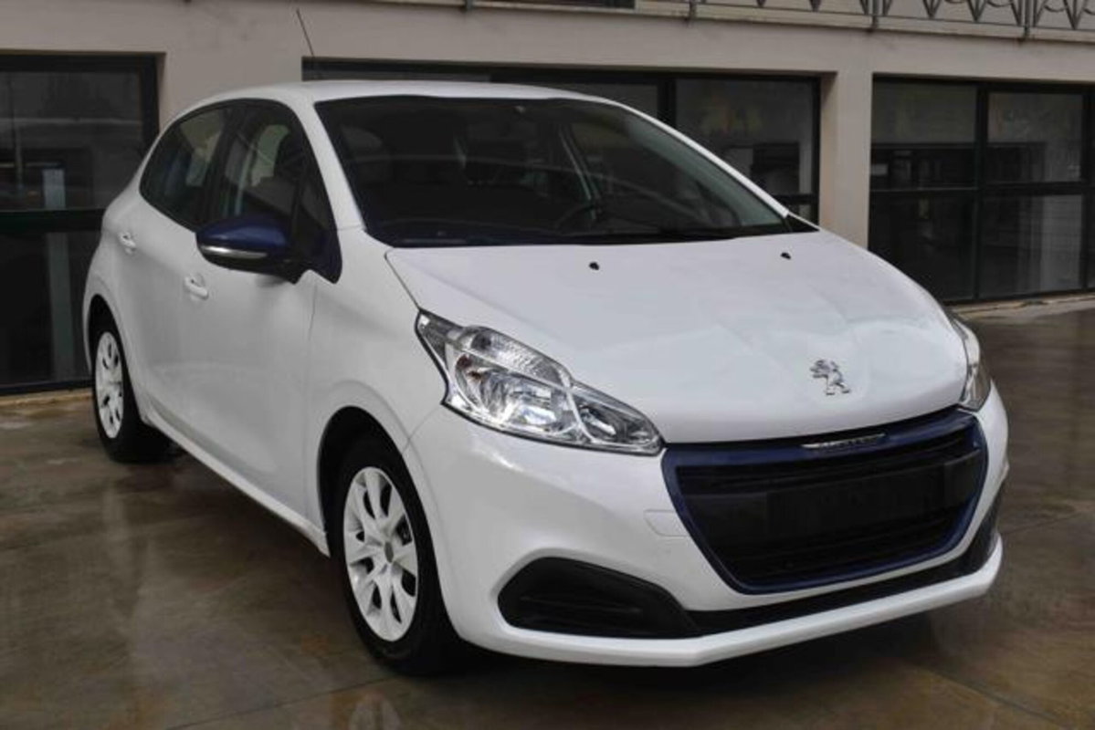 Peugeot 208 68 5 porte Active (3)