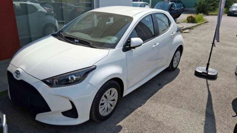 Toyota Yaris 1.0 5 porte Active