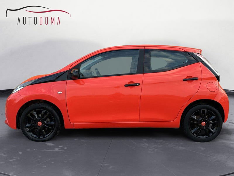 Toyota Aygo 1.0 VVT-i 69 CV 5 porte x-cite