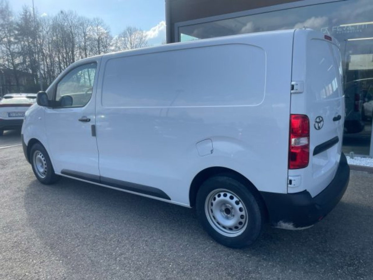 Toyota Proace 1.5D 120CV S&S PL-TN Furgone Medium 4p.10q Comfort (9)
