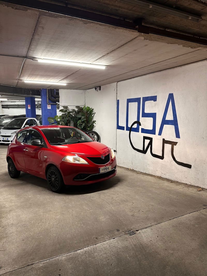 Lancia Ypsilon 1.2 69 CV 5 porte GPL Ecochic Gold 