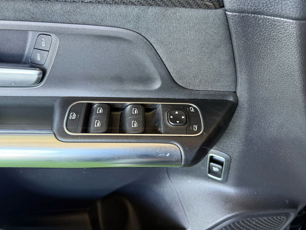 Mercedes-Benz GLA SUV 200 d Automatic Premium (19)