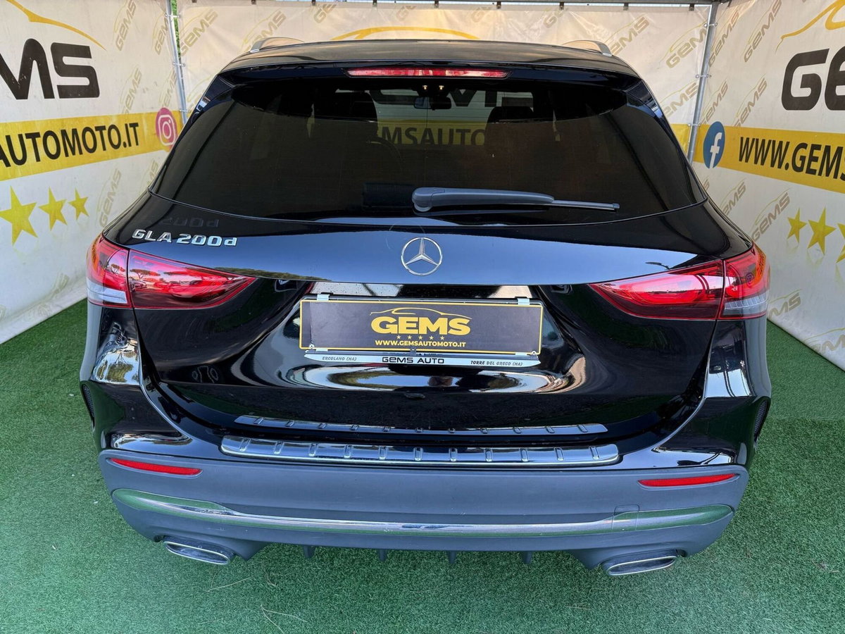 Mercedes-Benz GLA SUV 200 d Automatic Premium (4)