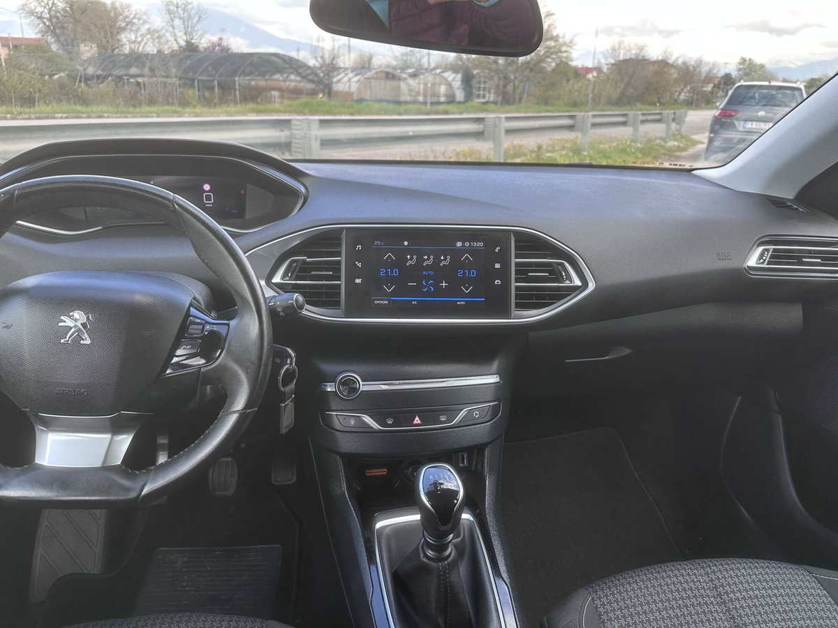 Peugeot 308 SW BlueHDi 130 S&S Business (5)