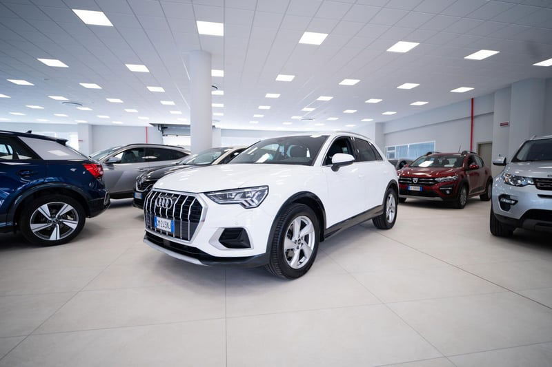 Audi Q3 35 2.0 tdi Business Advanced s-tronic
