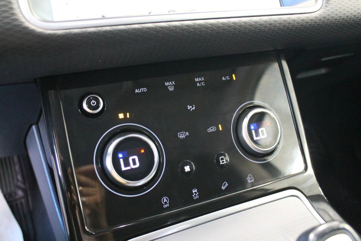 Land Rover Range Rover Evoque 2.0D I4 150CV AWD Business Edit. Premium (17)
