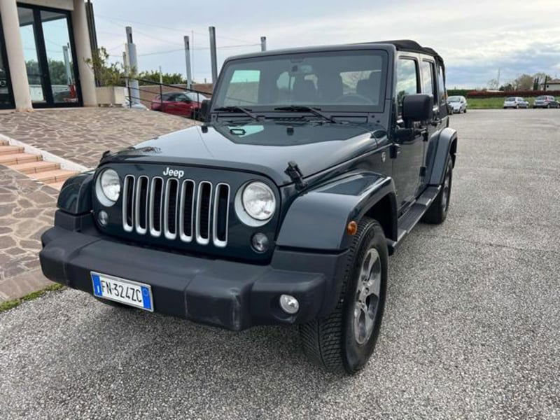 Jeep Wrangler Unlimited 2.8 CRD DPF Sahara Auto