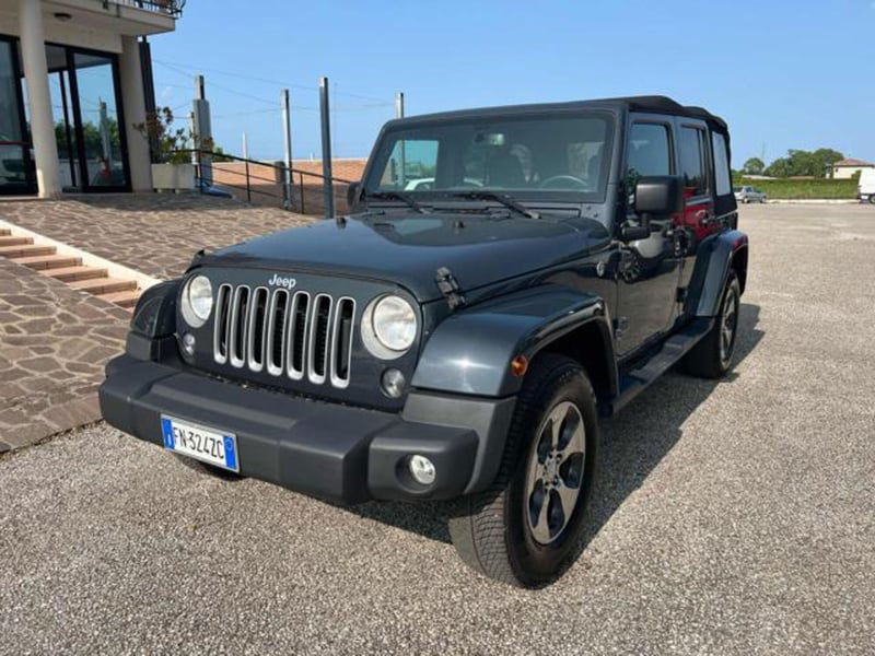 Jeep Wrangler Unlimited 2.8 CRD DPF Sahara Auto