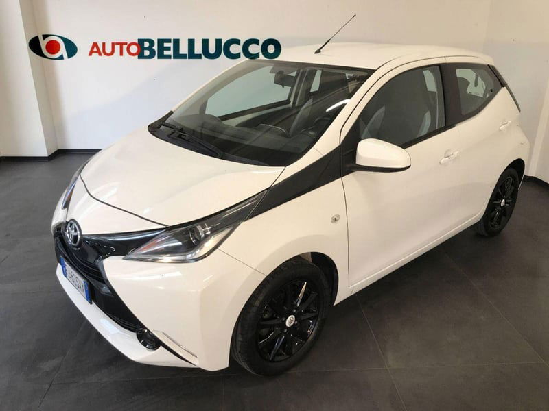 Toyota Aygo 1.0 VVT-i 69 CV 5 porte x-play