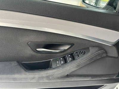 BMW Serie 5 525d xDrive Modern (12)