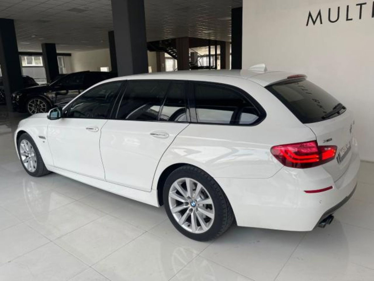 BMW Serie 5 525d xDrive Modern (2)