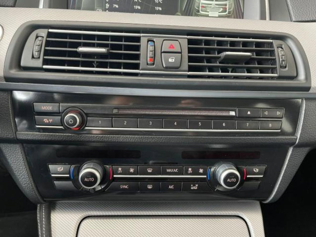 BMW Serie 5 525d xDrive Modern (20)