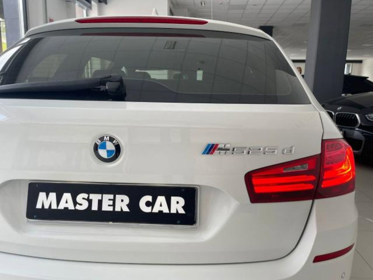 BMW Serie 5 525d xDrive Modern (9)