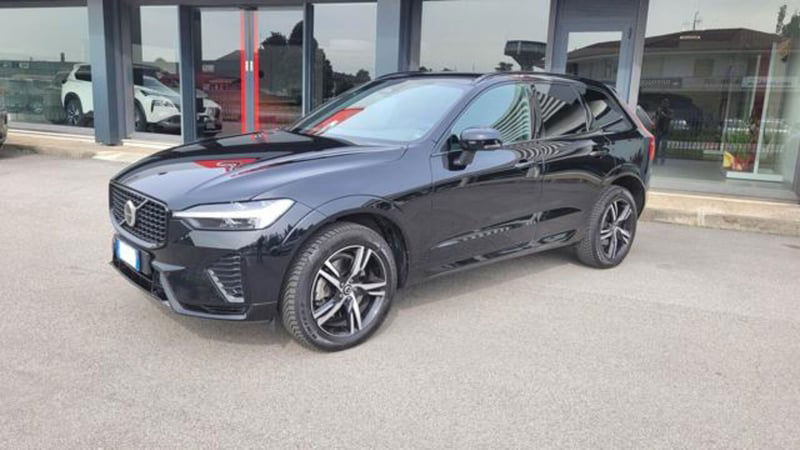 Volvo XC60 B4 (d) AWD automatico Plus Dark